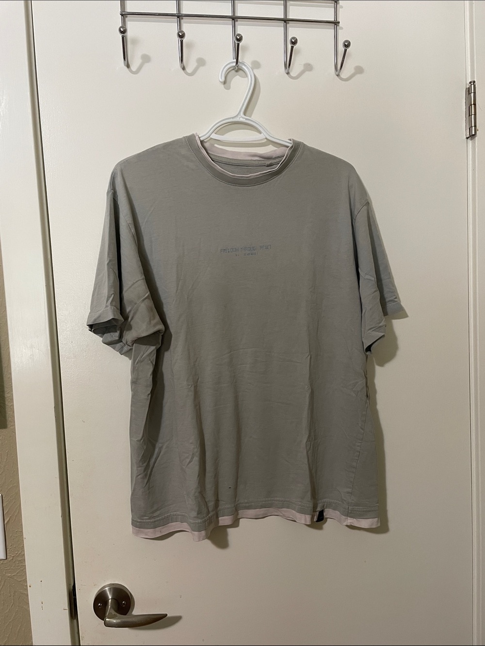 Pull & Bear Men's Gray T-Shirt